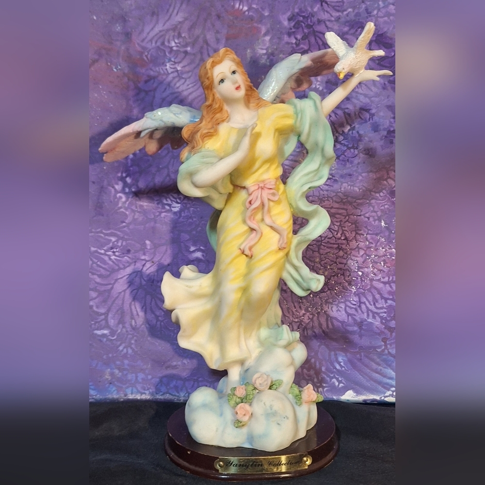 YANGLIN COLLECTION Resin Angel Figurine with Dove